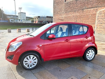 Used Suzuki Splash 2014 for sale - 76992394: Photo