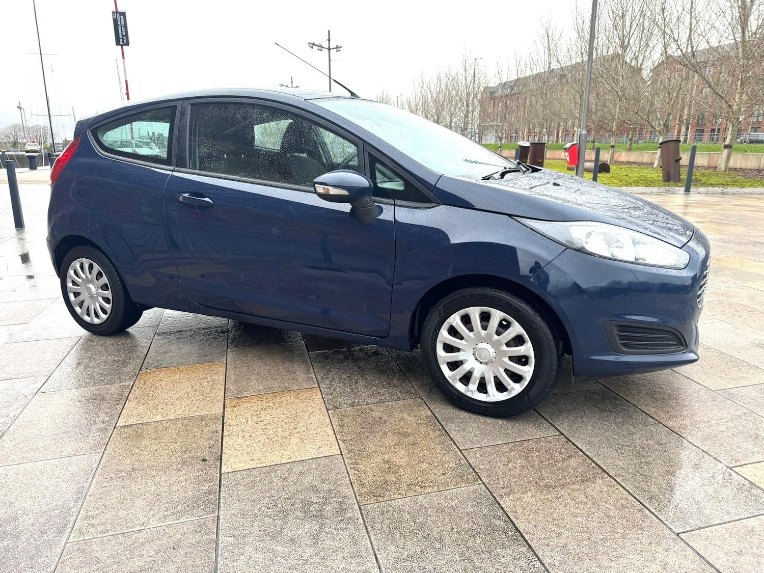 Used Ford Fiesta 2013 for sale - 77203067: Photo 9
