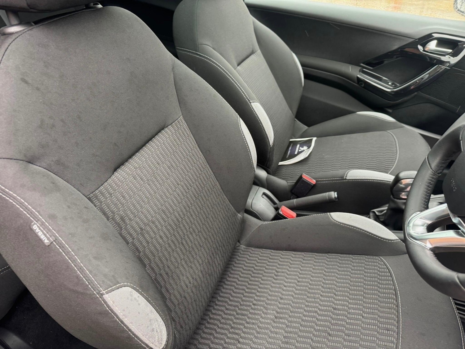 Used Peugeot 208 for sale - 77909813: Photo 21