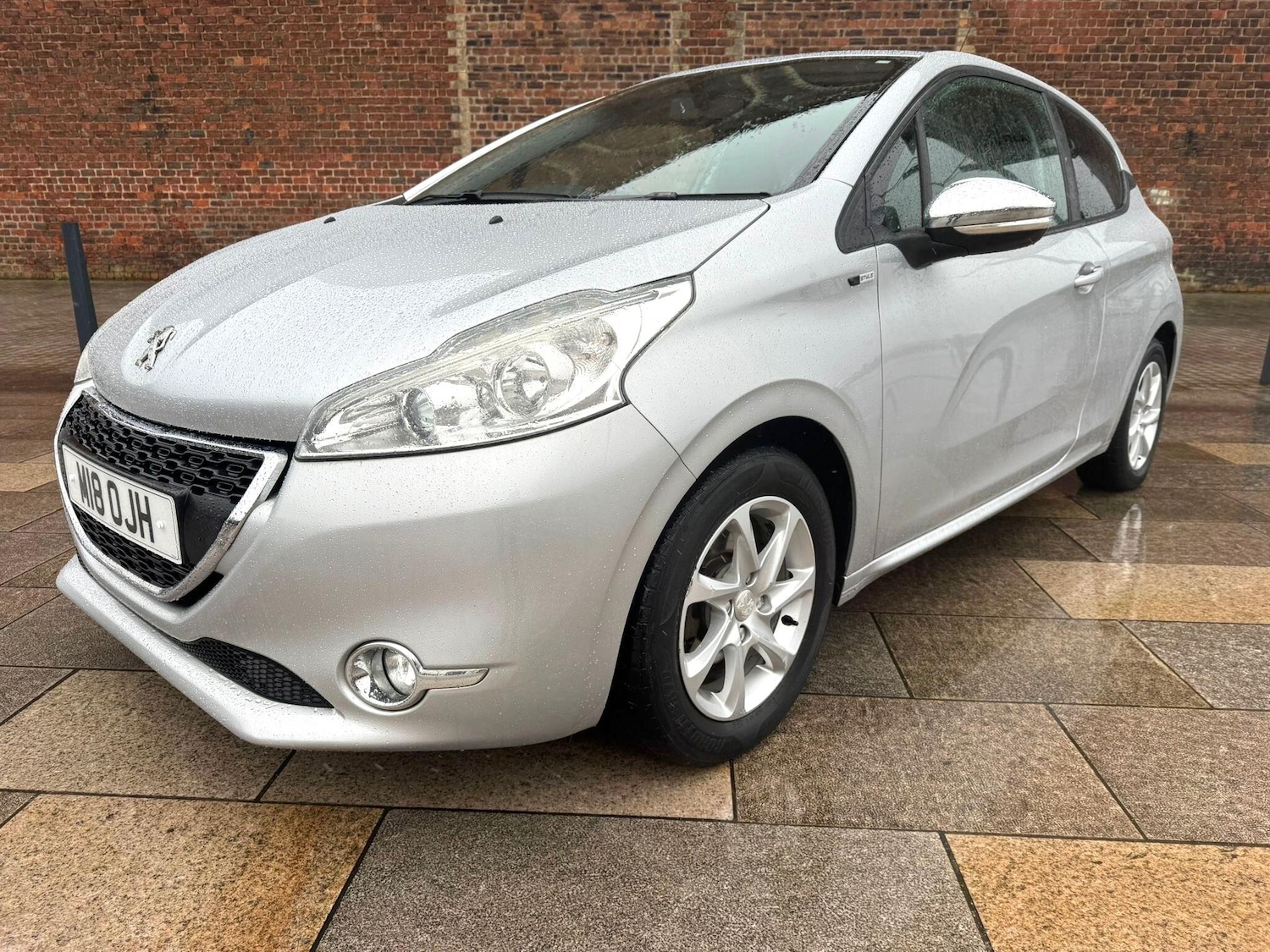 Used Peugeot 208 for sale - 77909813: Photo 3