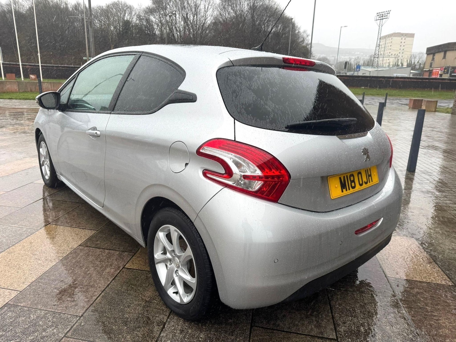 Used Peugeot 208 for sale - 77909813: Photo 4