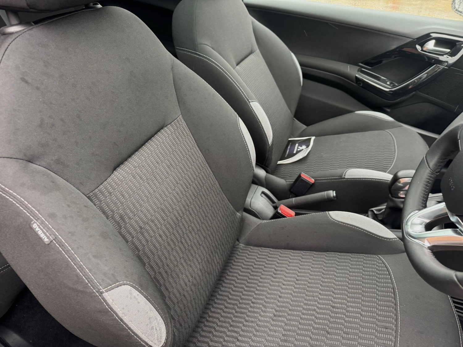 Used Peugeot 208 for sale - 77909813: Photo 43