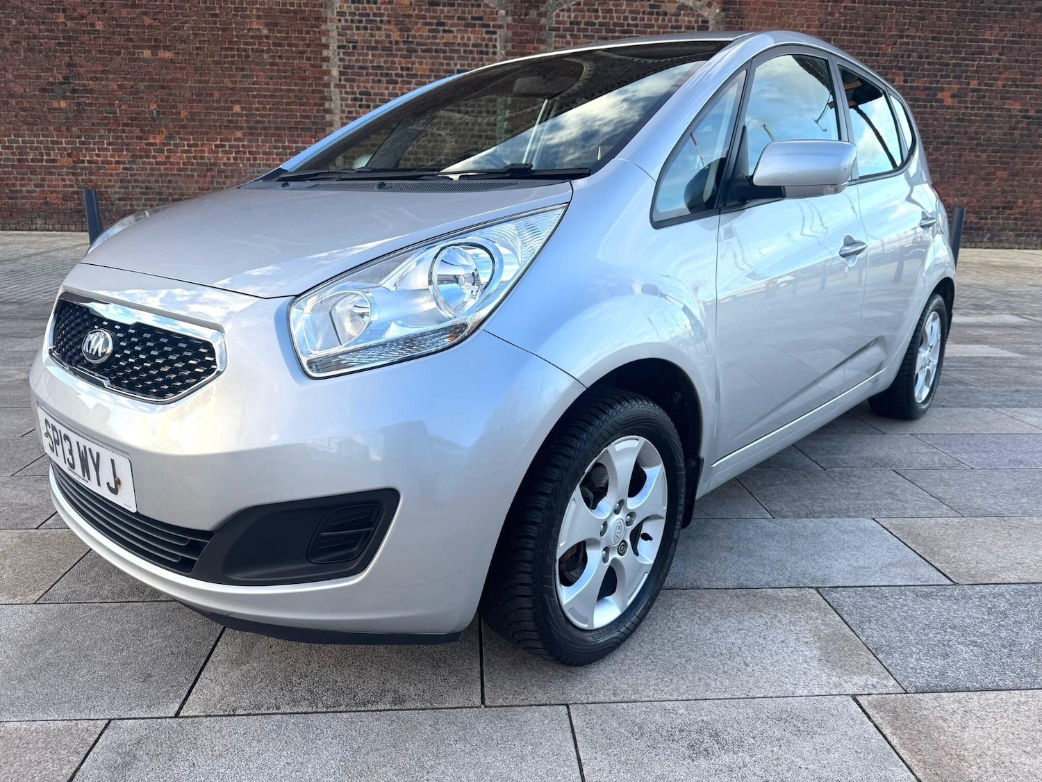 Used Kia Venga 2013 for sale - 76989959: Photo 12