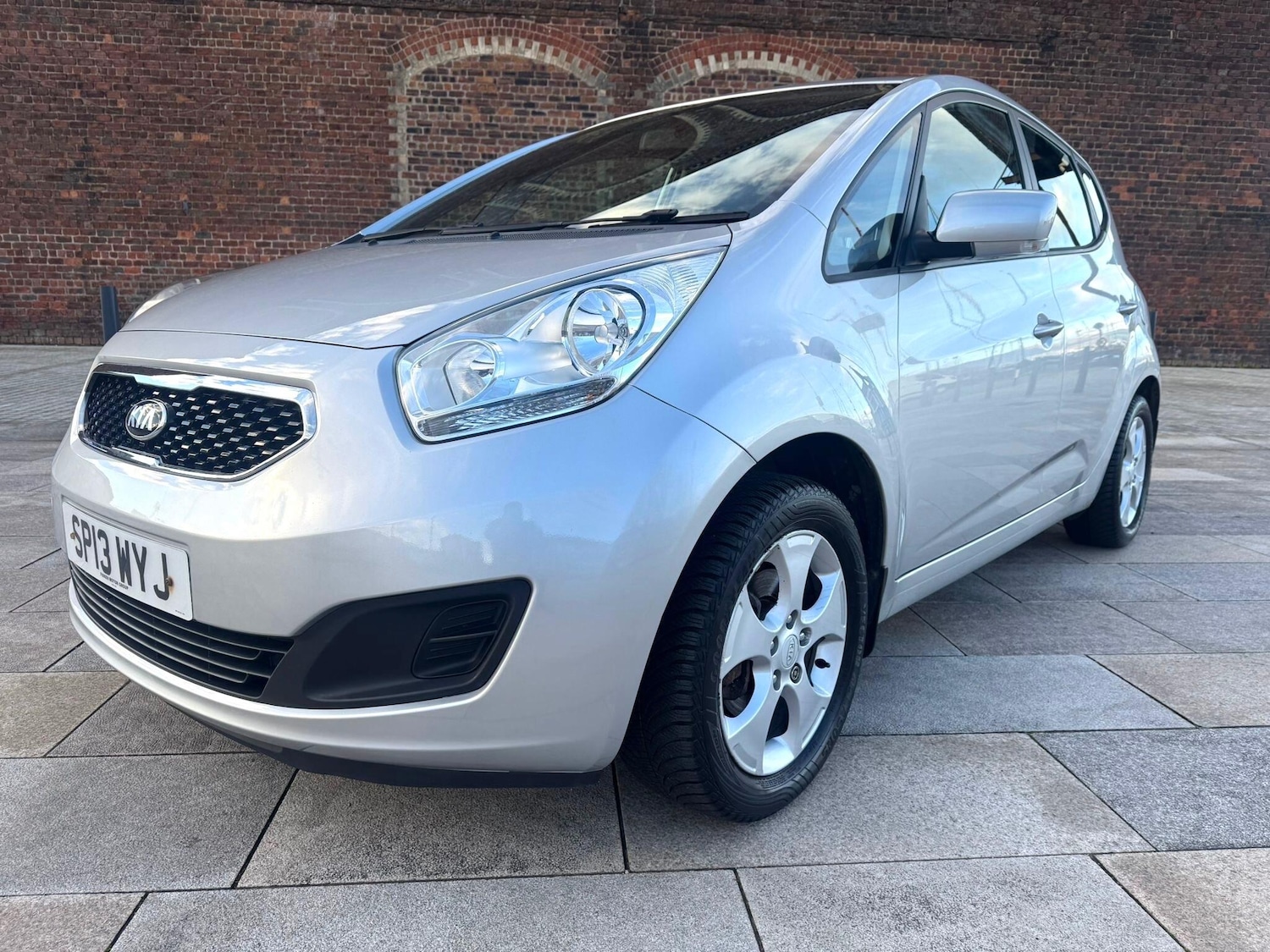 Used Kia Venga 2013 for sale - 76989959: Photo 14