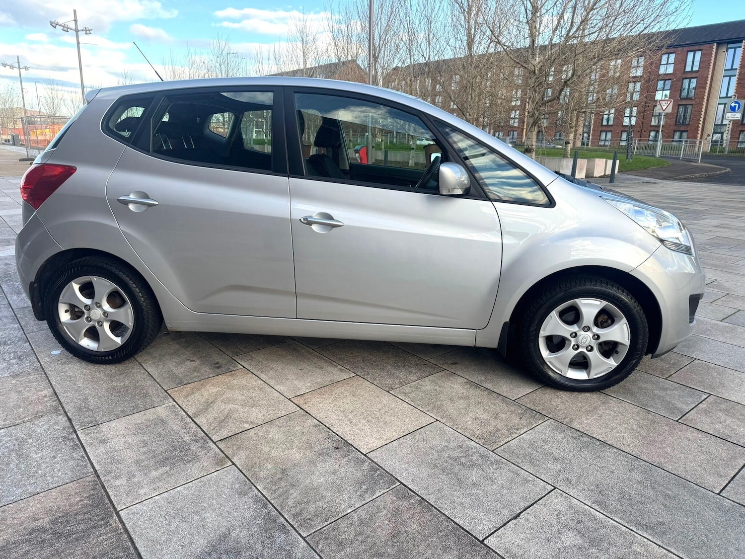 Used Kia Venga 2013 for sale - 76989959: Photo 19