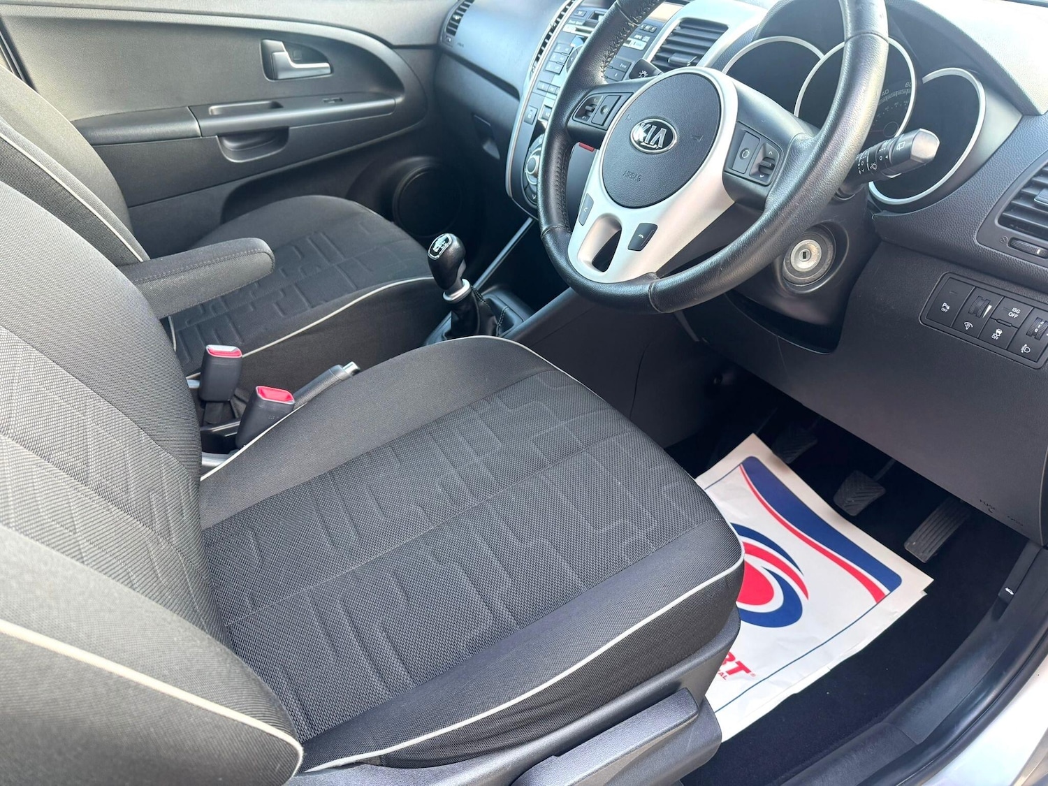 Used Kia Venga 2013 for sale - 76989959: Photo 28