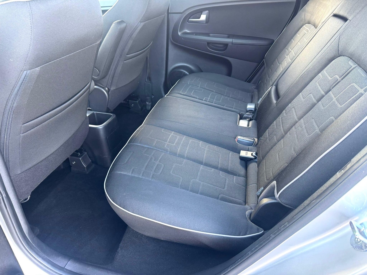 Used Kia Venga 2013 for sale - 76989959: Photo 31