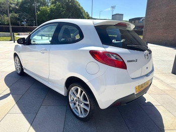 Used Mazda Mazda2 2013 for sale - 78705070: Photo