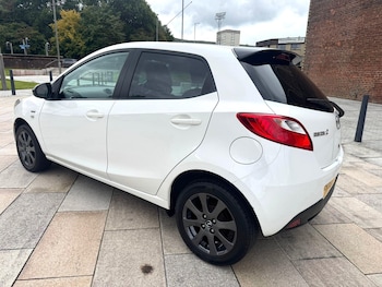 Used Mazda Mazda2 2014 for sale - 75728483: Photo