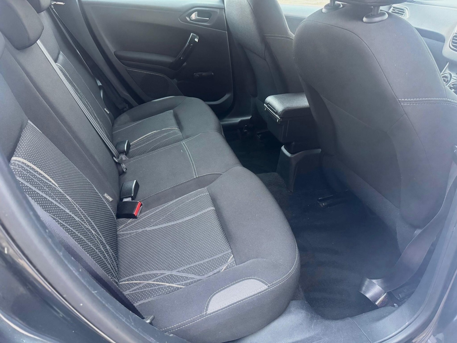 Used Peugeot 208 for sale - 77647178: Photo 24