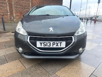 Used Peugeot 208 2013 for sale - 77647178: Photo