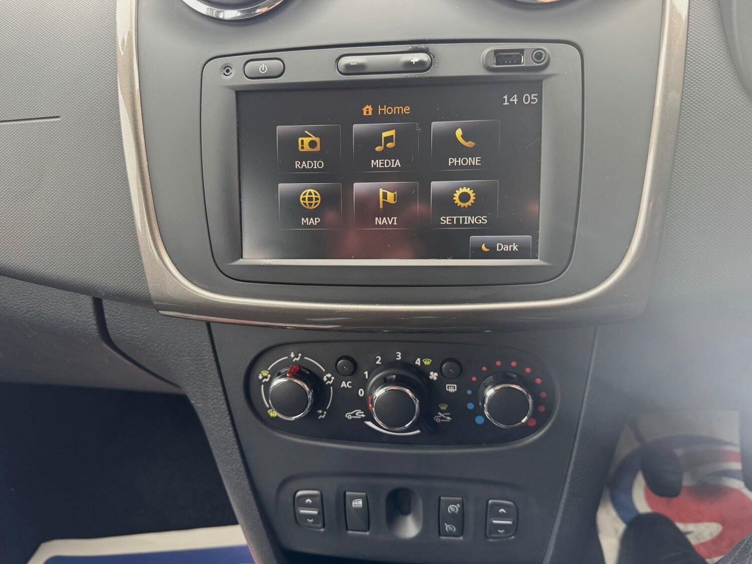 Used Dacia Sandero Stepway 2013 for sale - 78033915: Photo 32