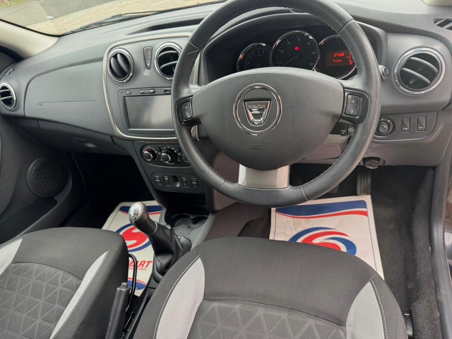 Used Dacia Sandero Stepway 2013 for sale - 78033915: Photo 40