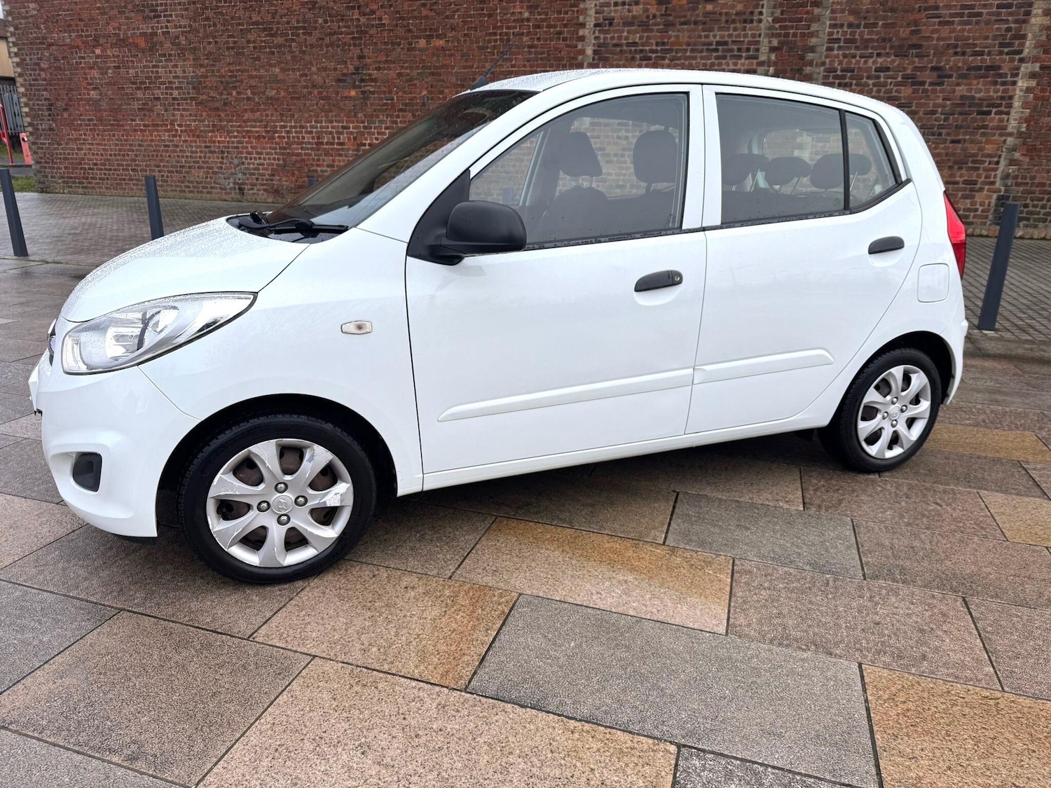 Used Hyundai i10 2012 for sale - 77400432: Photo 12