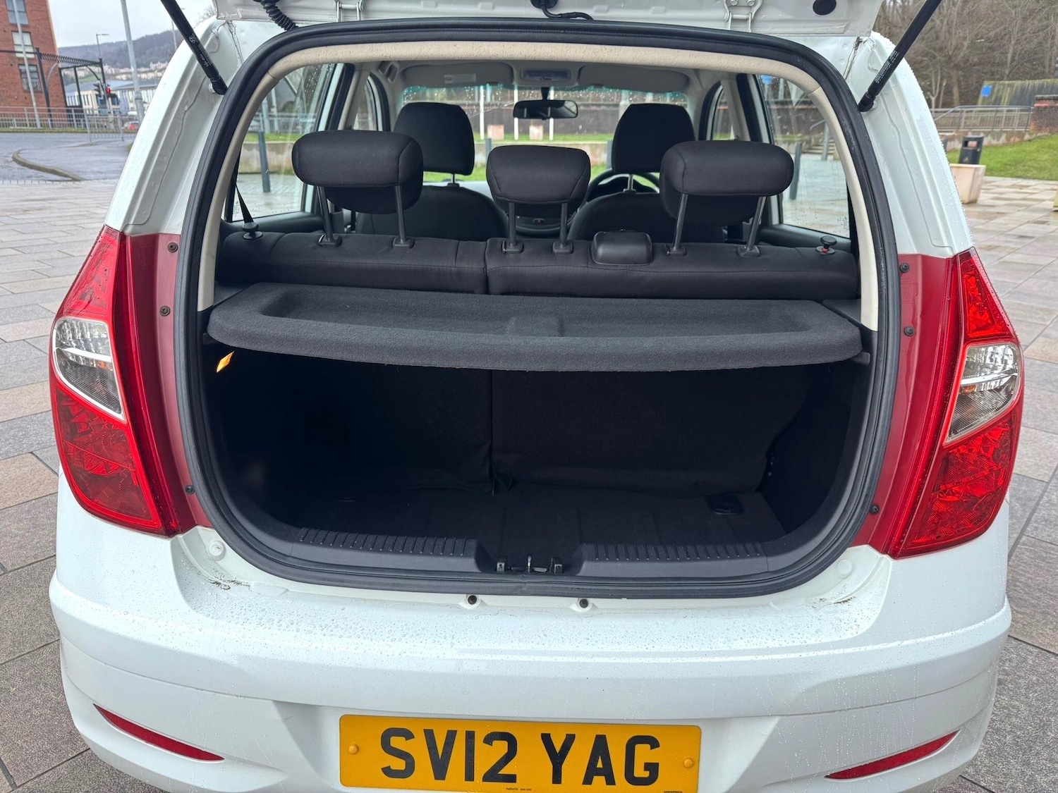 Used Hyundai i10 2012 for sale - 77400432: Photo 23