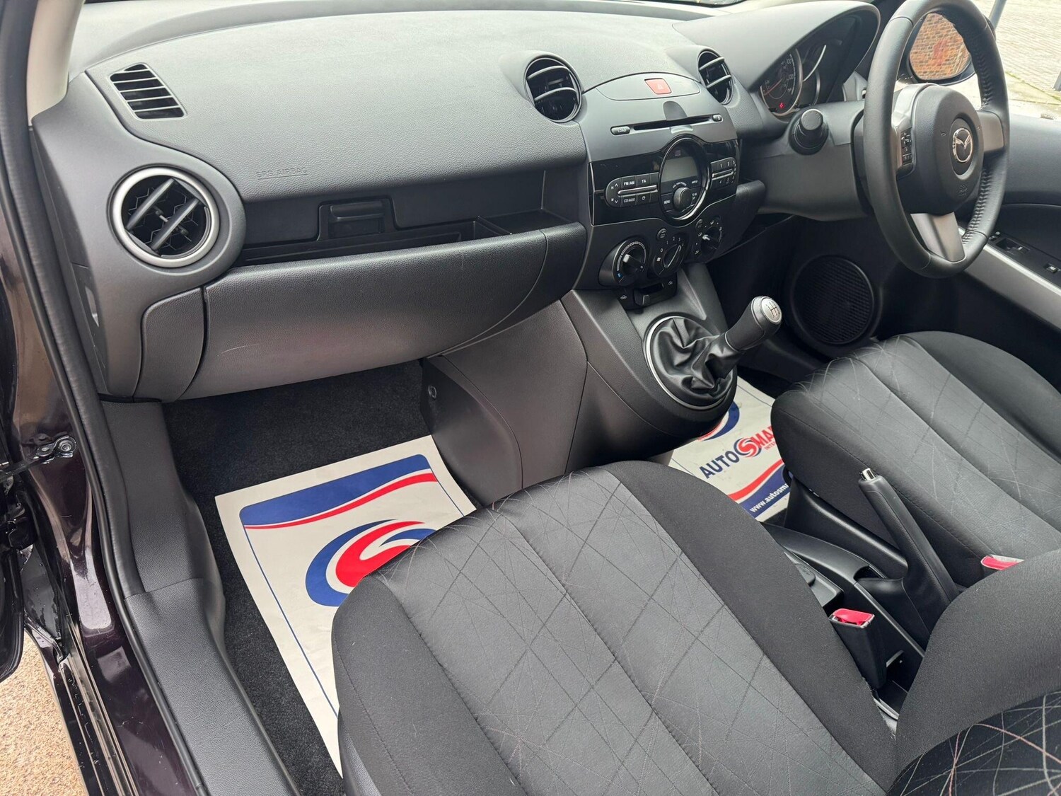 Used Mazda Mazda2 for sale - 77510947: Photo 16