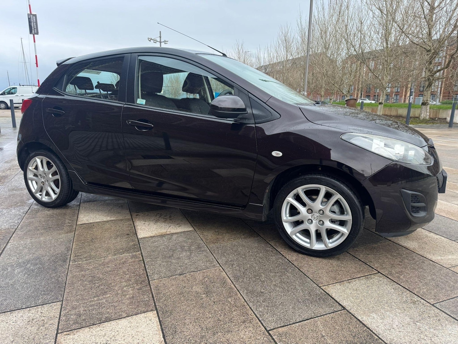 Used Mazda Mazda2 for sale - 77510947: Photo 5