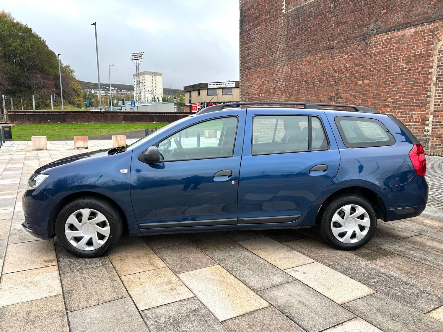Used Dacia Logan MCV 2019 for sale - 76337483: Photo 11