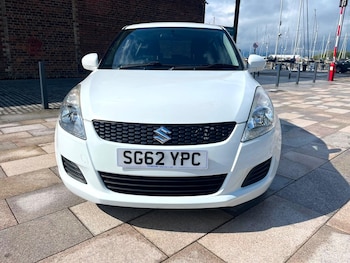 Used Suzuki Swift 2012 for sale - 79425469: Photo