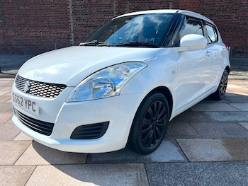 Used Suzuki Swift 2012 for sale - 79425469: Photo