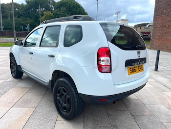 Used Dacia Duster 2017 for sale - 79590539: Photo