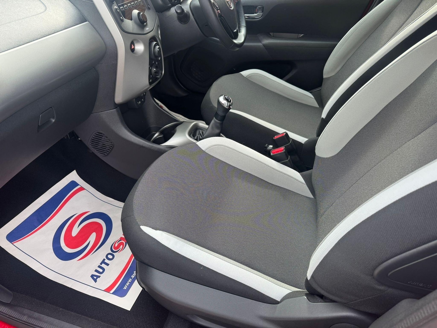 Used Toyota AYGO 2016 for sale - 78073257: Photo 27