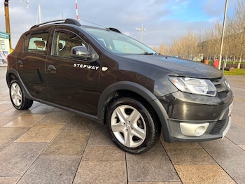 2013 (63) - 1.5 dCi Laureate 5dr