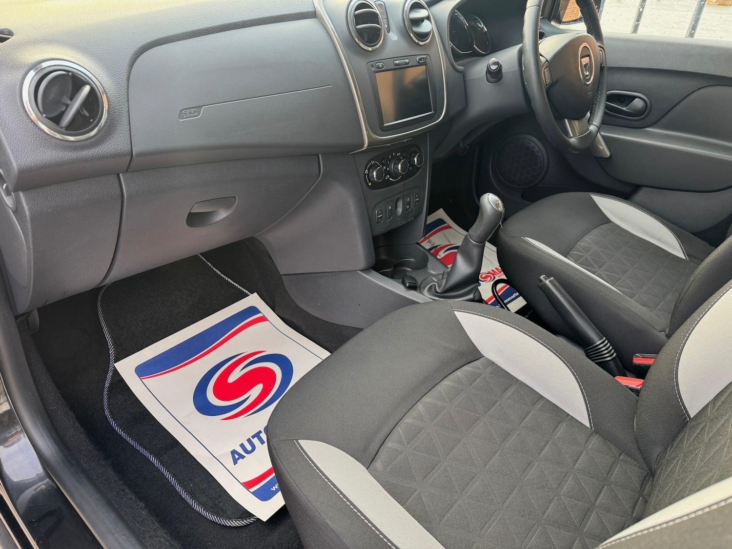 Used Dacia Sandero Stepway 2013 for sale - 77163358: Photo 47