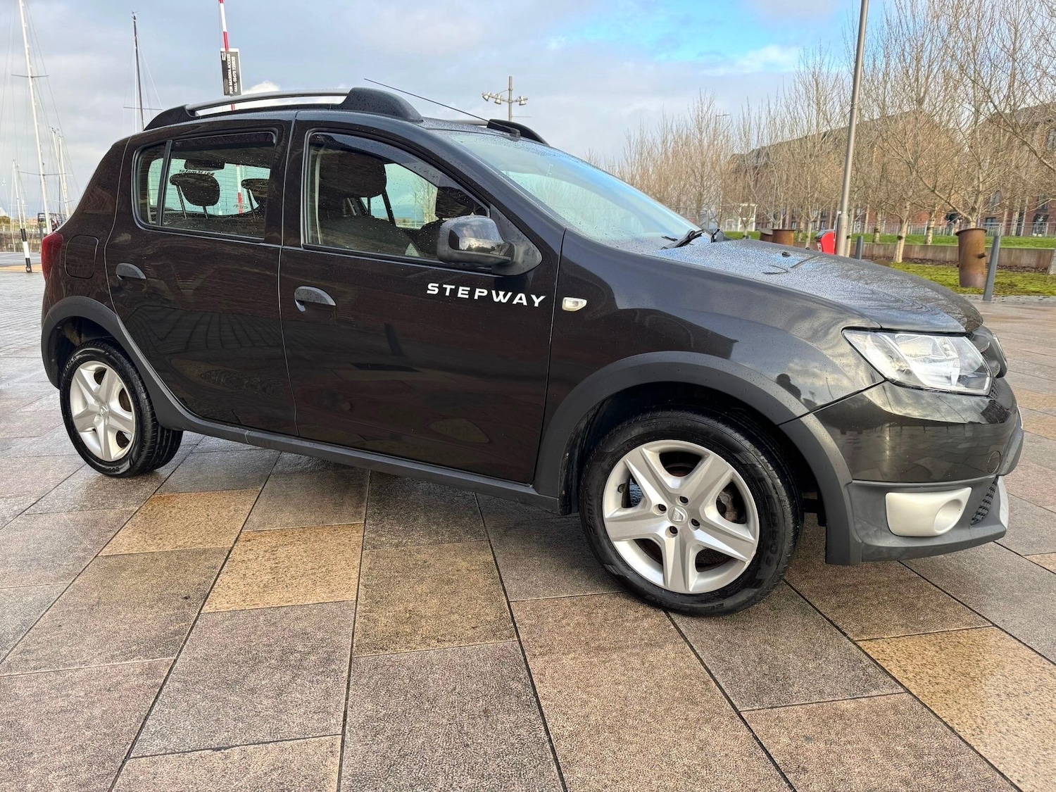 Used Dacia Sandero Stepway 2013 for sale - 77163358: Photo 6