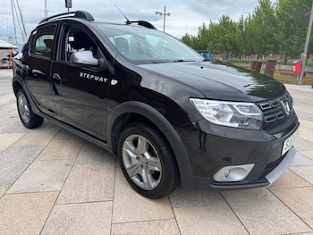 Used Dacia Sandero Stepway 2017 for sale - 78822546: Photo