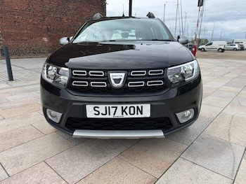 Used Dacia Sandero Stepway 2017 for sale - 78822546: Photo