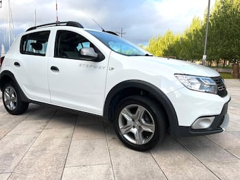Used Dacia Sandero Stepway 2019 for sale - 79860179: Photo