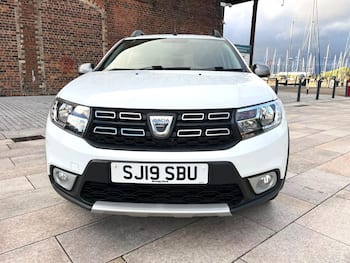 Used Dacia Sandero Stepway 2019 for sale - 79860179: Photo