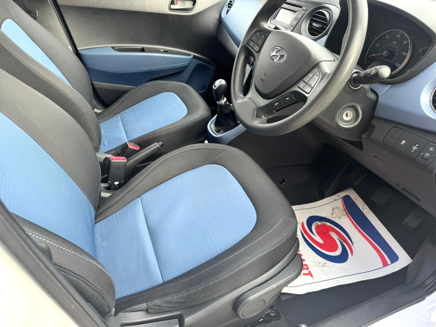 Used Hyundai i10 for sale - 77695669: Photo 24