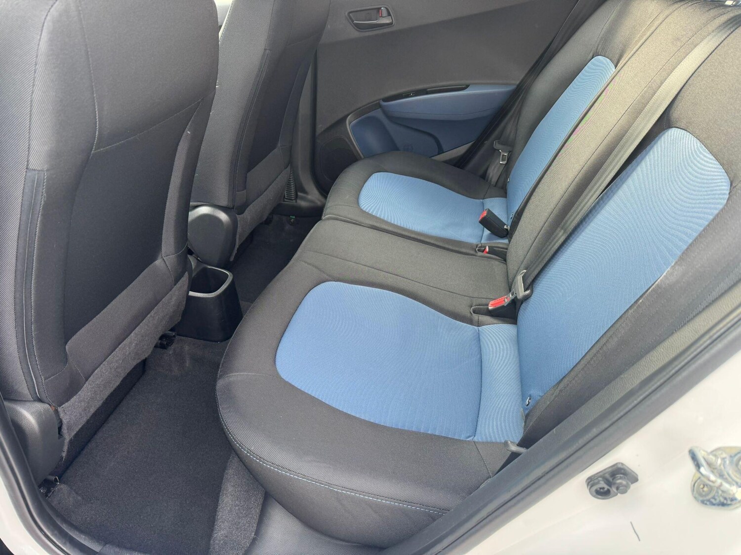 Used Hyundai i10 for sale - 77695669: Photo 26