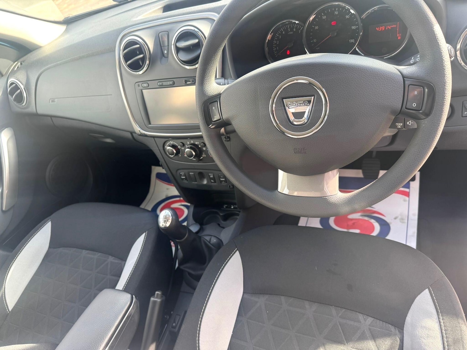 Used Dacia Sandero Stepway 2016 for sale - 77898238: Photo 17