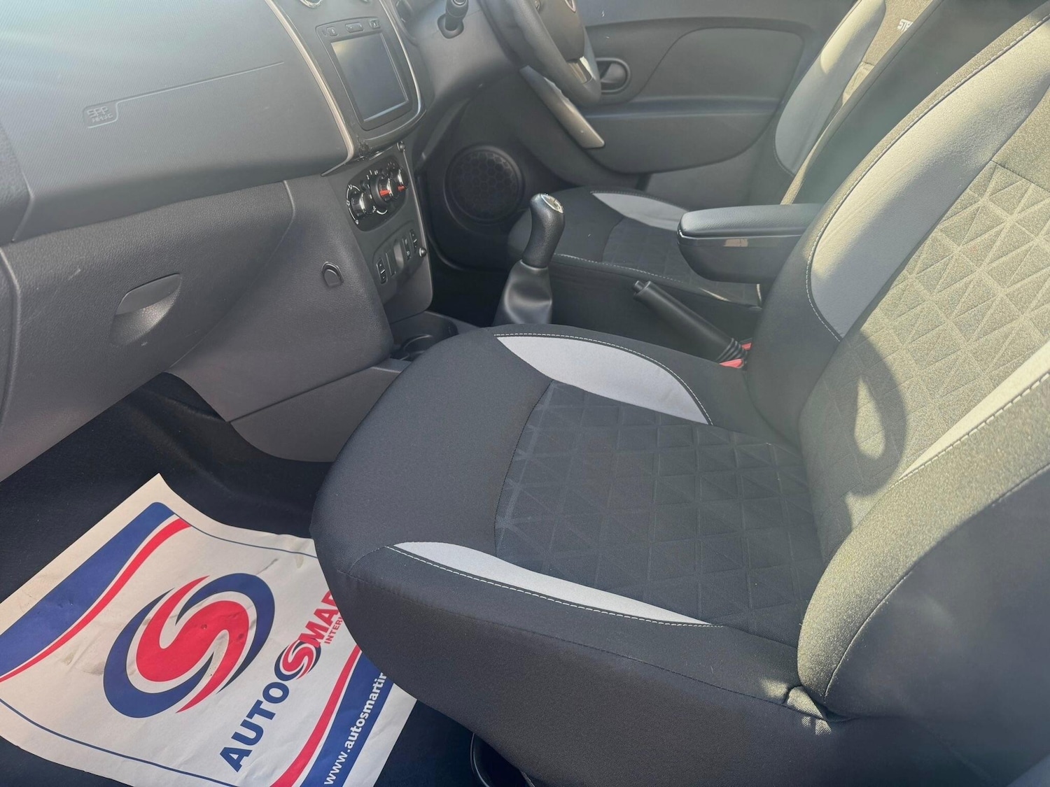 Used Dacia Sandero Stepway 2016 for sale - 77898238: Photo 24