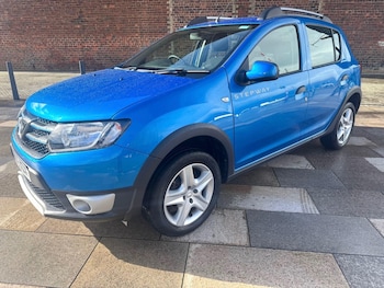 Used Dacia Sandero Stepway 2016 for sale - 77898238: Photo