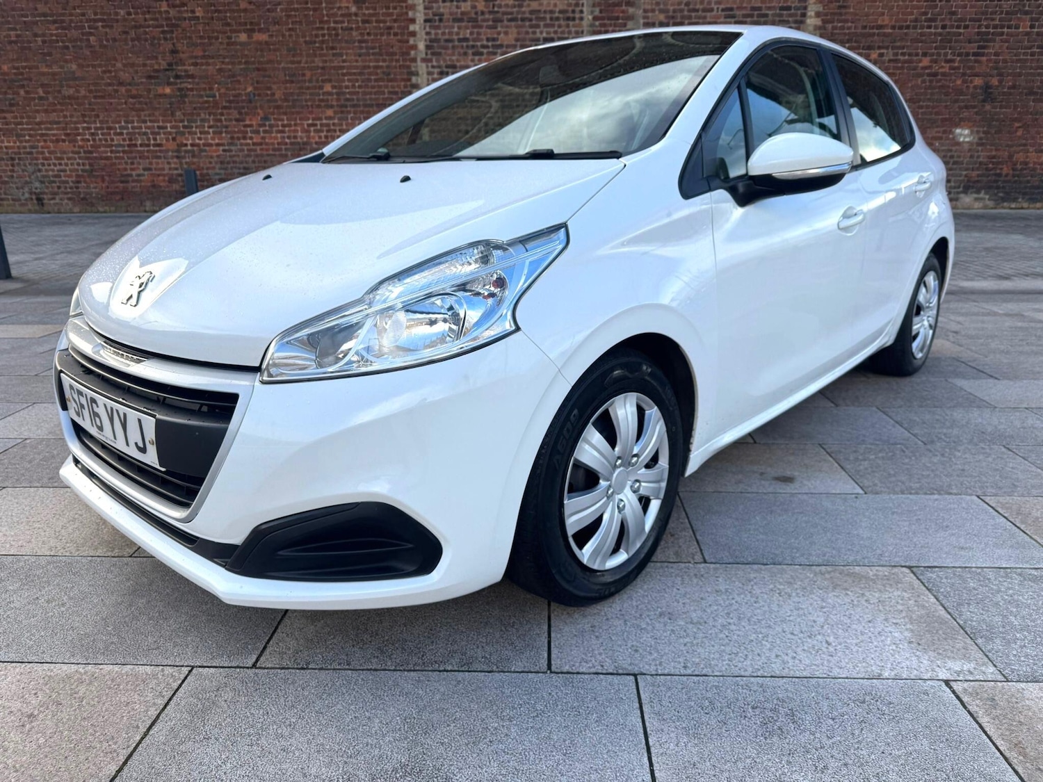 Used Peugeot 208 2016 for sale - 78019260: Photo 3