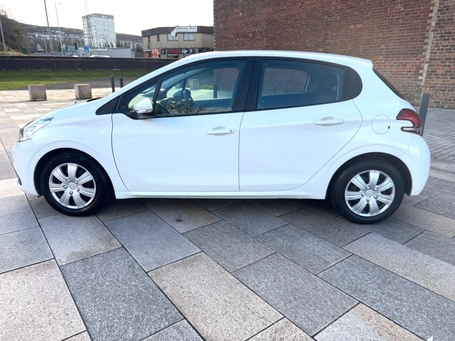 Used Peugeot 208 2016 for sale - 78019260: Photo 32