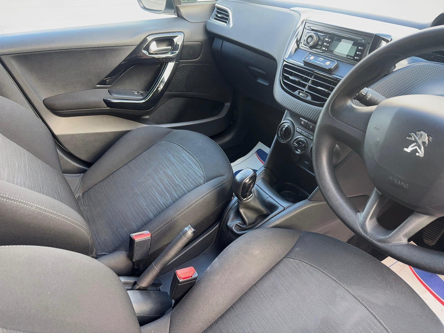 Used Peugeot 208 2016 for sale - 78019260: Photo 41