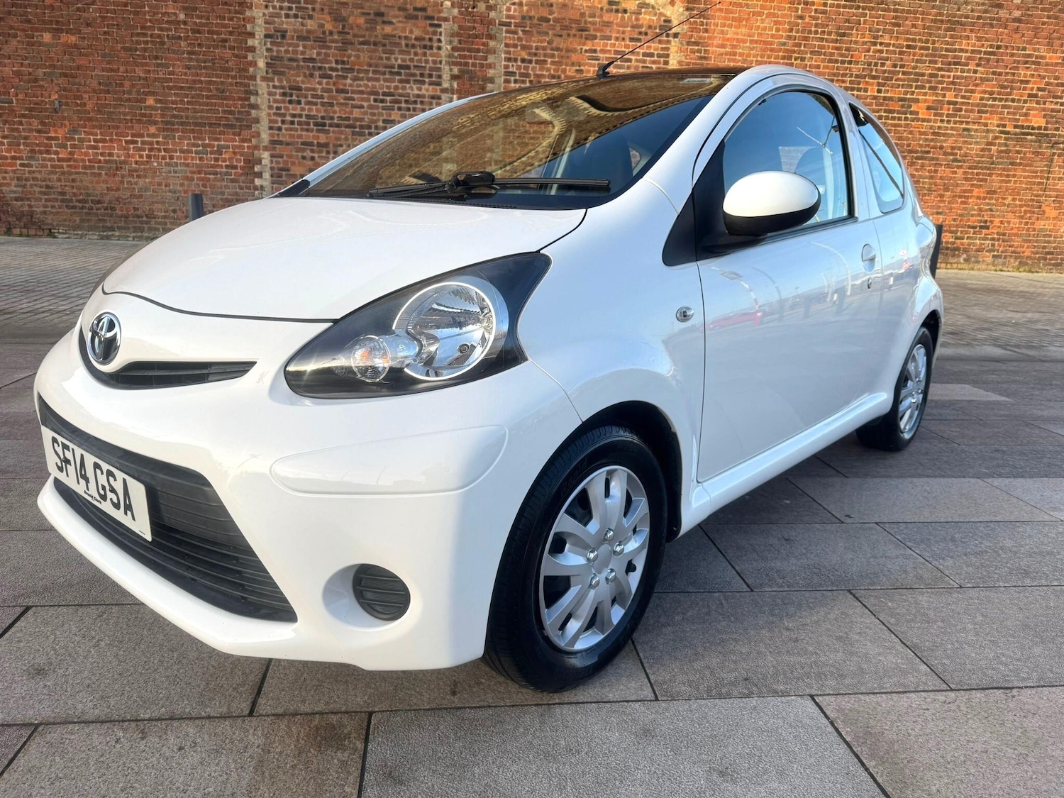 Used Toyota AYGO 2014 for sale - 77066371: Photo 16