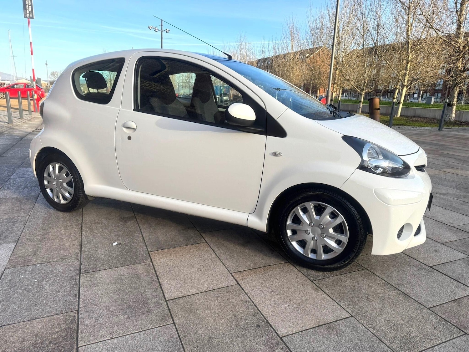 Used Toyota AYGO 2014 for sale - 77066371: Photo 29