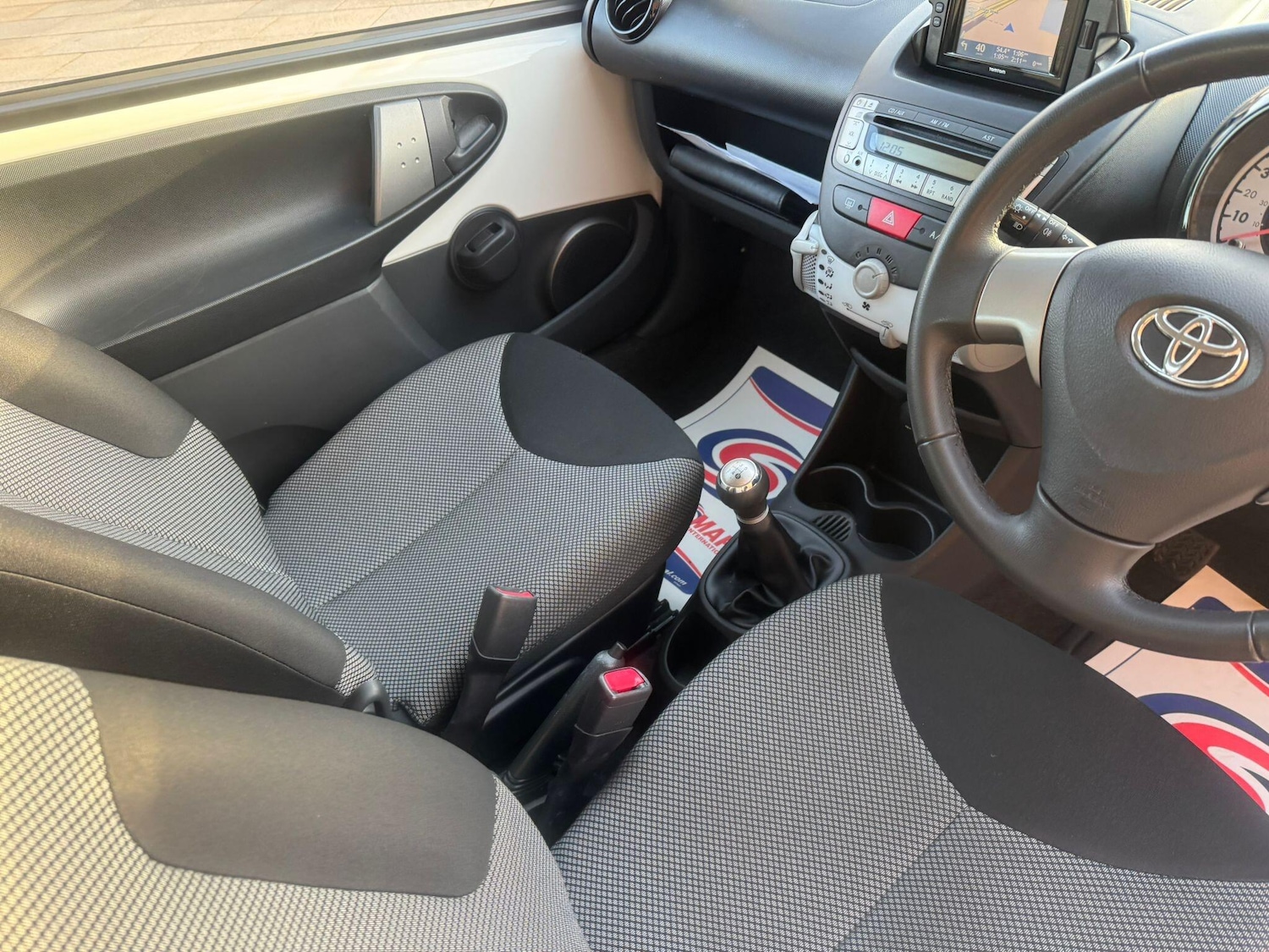 Used Toyota AYGO 2014 for sale - 77066371: Photo 45