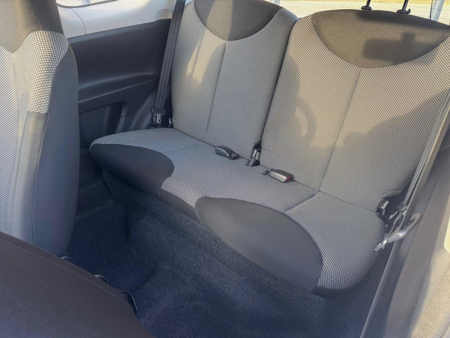 Used Toyota AYGO 2014 for sale - 77066371: Photo 51