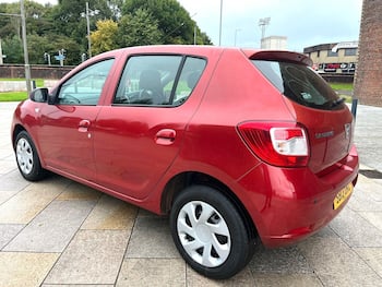 Used Dacia Sandero 2013 for sale - 79726292: Photo