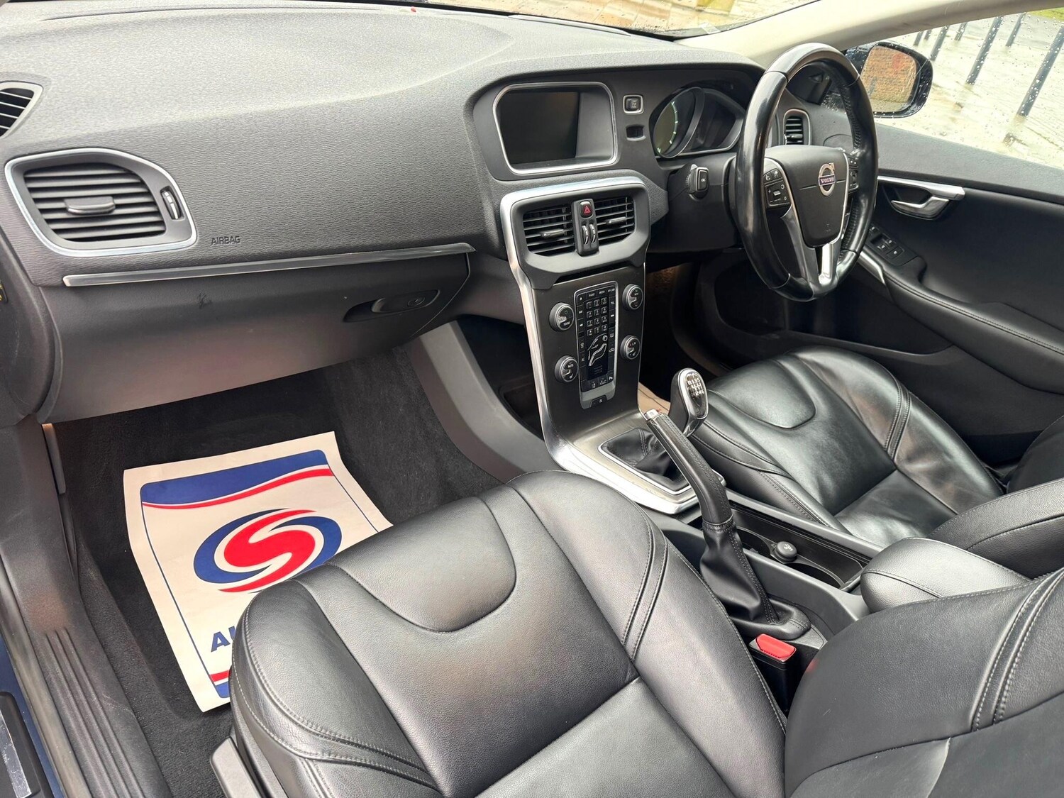 Used Volvo V40 2014 for sale - 77511425: Photo 19