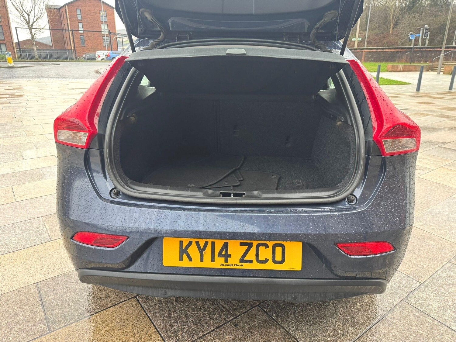 Used Volvo V40 2014 for sale - 77511425: Photo 26