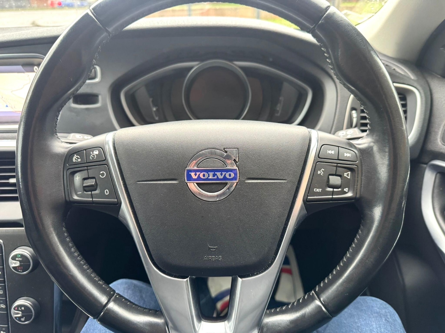 Used Volvo V40 2014 for sale - 77511425: Photo 27