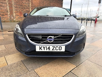Used Volvo V40 2014 for sale - 77511425: Photo